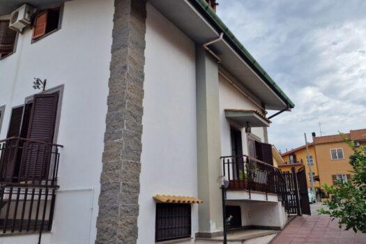 Santa Maria delle Mole – villino zona centrale – ampia metratura.