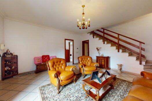 Santa Maria delle Mole – villino zona centrale – ampia metratura.