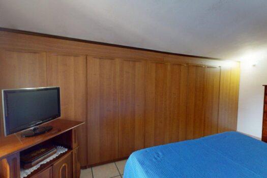 Santa Maria delle Mole – villino zona centrale – ampia metratura.