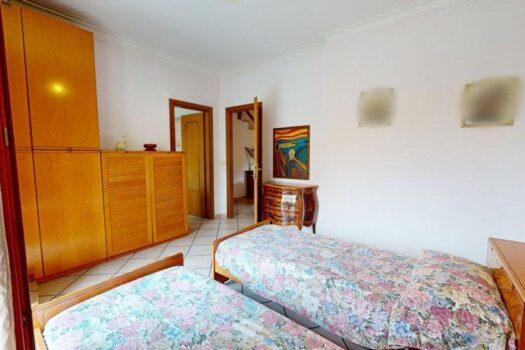 Santa Maria delle Mole – villino zona centrale – ampia metratura.