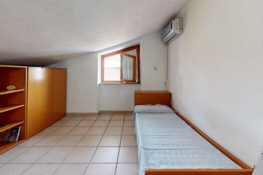 Santa Maria delle Mole – villino zona centrale – ampia metratura.