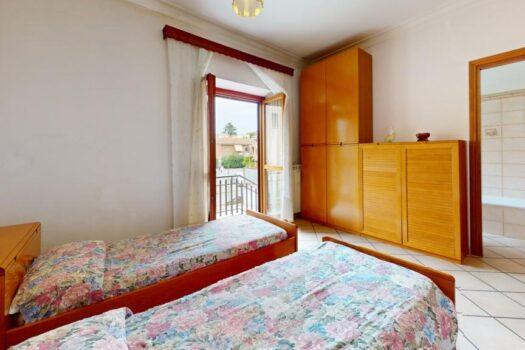 Santa Maria delle Mole – villino zona centrale – ampia metratura.