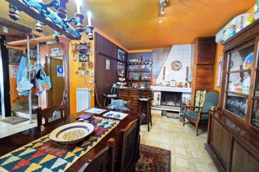 Santa Maria delle Mole – VILLINO A SCHIERA CENTRALISSIMO –