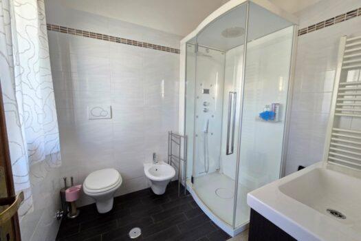 Santa Maria delle Mole – VILLINO A SCHIERA CENTRALISSIMO –