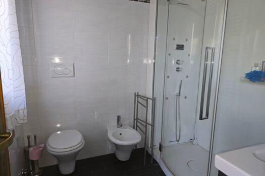 Santa Maria delle Mole – VILLINO A SCHIERA CENTRALISSIMO –