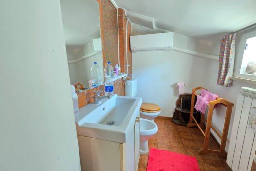 Santa Maria delle Mole – VILLINO A SCHIERA CENTRALISSIMO –