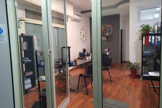 Santa Maria delle Mole -Negozio in centro comm.le –