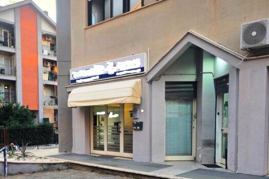 Santa Maria delle Mole -Negozio in centro comm.le –