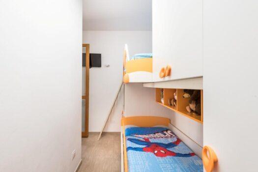 Santa Maria delle Mole – Trilocale in elegante palazzina-