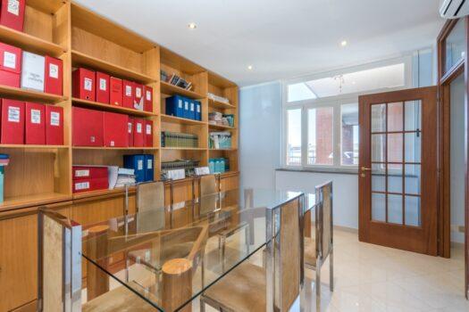 Albano Laziale – Ufficio ottimo investimento –
