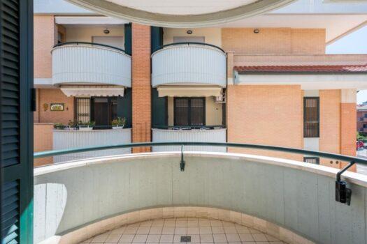 Santa Maria delle Mole – Trilocale in elegante palazzina-