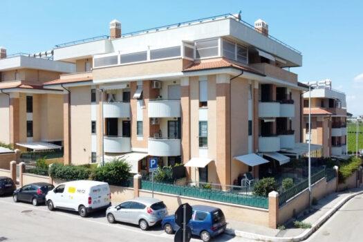 Santa Maria delle Mole – Trilocale in elegante palazzina-