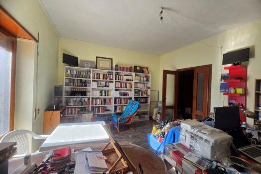 MARINO – Corso Vittoria Colonna –