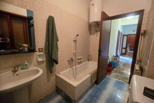 MARINO – Corso Vittoria Colonna –