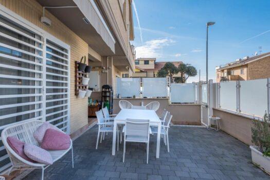 Frattocchie – Ampio trilocale indipendente –