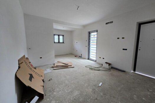 Frattocchie – nuova costruzione con ampio giardino –