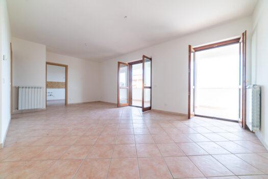 COLLEFERRO – MONTI LEPINI -AMPIA METRATURA