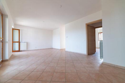 COLLEFERRO – MONTI LEPINI -AMPIA METRATURA