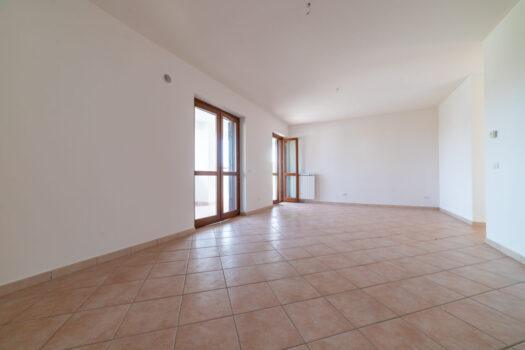 COLLEFERRO – MONTI LEPINI -AMPIA METRATURA