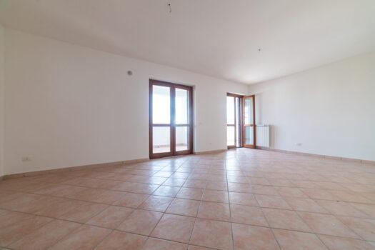 COLLEFERRO – MONTI LEPINI -AMPIA METRATURA