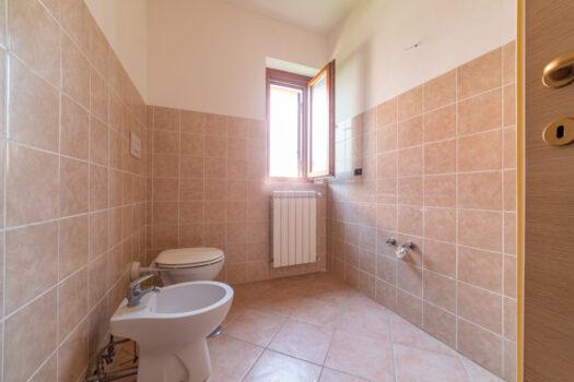 COLLEFERRO – MONTI LEPINI -AMPIA METRATURA