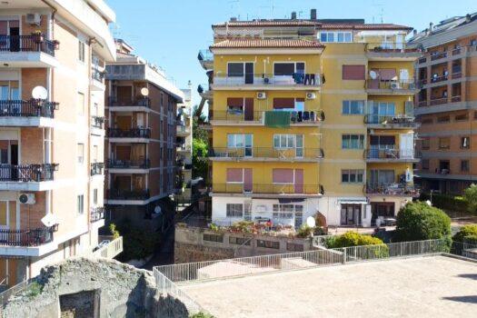 MARINO- Via Costa Batocchi –