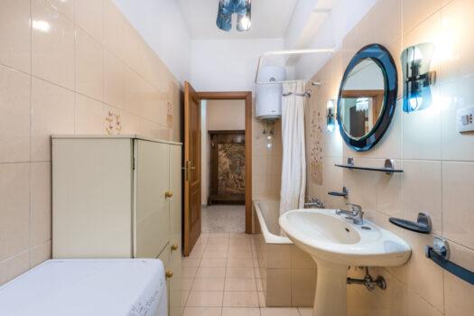 PIGNETO – AMPIA METRATURA CON TERRAZZO –