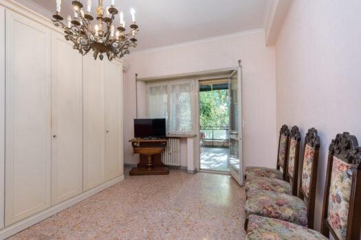 PIGNETO – AMPIA METRATURA CON TERRAZZO –