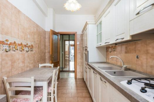 PIGNETO – AMPIA METRATURA CON TERRAZZO –