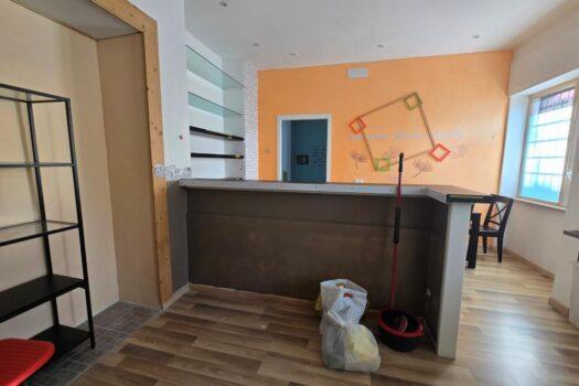 Cava dei Selci -locale commerciale ampia metratura –