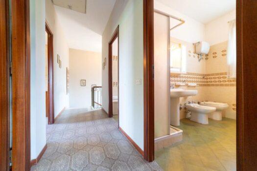 GROTTAFERRATA -Villa in contesto residenziale –
