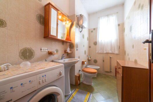 GROTTAFERRATA -Villa in contesto residenziale –
