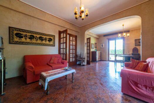 GROTTAFERRATA -Villa in contesto residenziale –