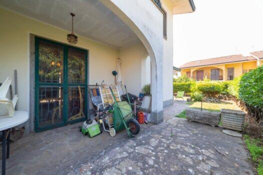 GROTTAFERRATA -Villa in contesto residenziale –