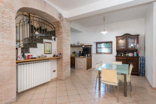 Monte Compatri – Prestigiosa villa unifamiliare